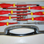 KIT 8 DESTORNILLADORES DESTORNILLADORES MANGO AISLADO ELECTRICISTA CON PROBADOR DE VOLTAJE TORNILLOS OX TORNILLO