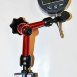 PEQUEÑA BASE MAGNÉTICA ARTICULADA CON COMPARADOR CENTESIMAL DIGITAL FARNEED 12