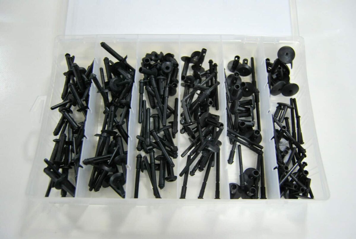 CLIPS DE FIJACIÓN 115 PIEZAS CUERPO PANELES DE PARACHOQUES REMACHES DE PLÁSTICO 142