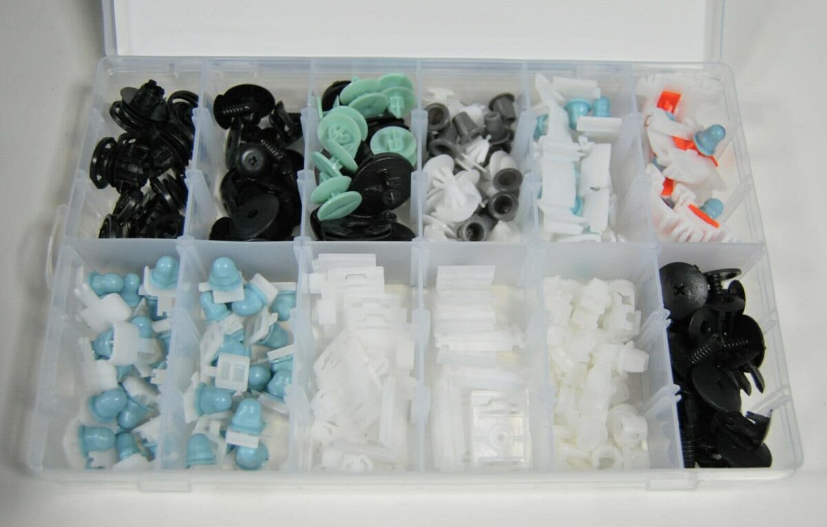 21349 CLIPS DE FIJACIÓN SUJETADORES 160 PIEZAS CARROCERÍA PARACHOQUES PANELES DE REMACHE AUDI 633