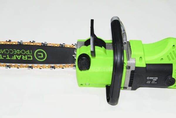 MOTOSIERRA ELÉCTRICA 2800W HOJA DE BARRA 41CM TENSADO RÁPIDO DE LA CADENA 4800 rpm 879