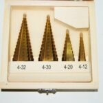JUEGO DE 4 CORTADORES BROCAS ESCALONADAS CORTADOR CÓNICO HSS 4 AMPLIADOR DE ORIFICIOS ESCALONADOS DE 32 MM