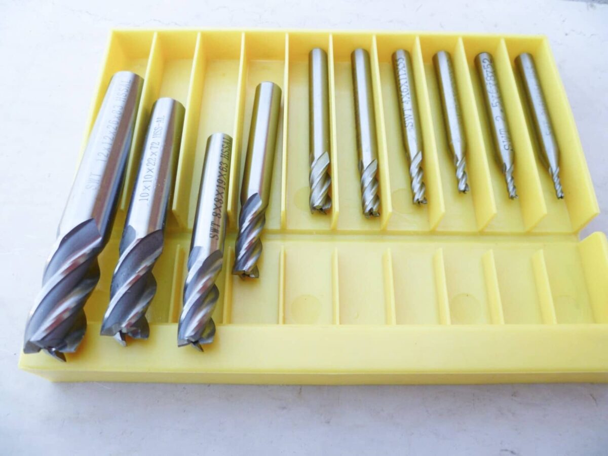 FRENAS 3 FLAUTAS HSS CABEZA PLANA 2 12 MM JUEGO DE 10 PIEZAS DE FRESA GIA