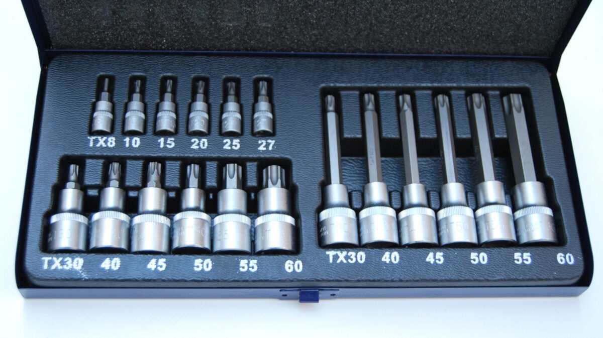 JUEGO DE LLAVES DE VASO MACHO TORX 19 PIEZAS EN CASSETTE DE ACERO CROMADO VANADIO 183 ES