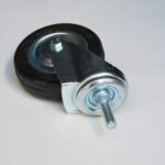 RUEDA DE CARRO DE GOMA GIRATORIA PARA MUEBLES 4" CONEXIÓN DE PASADOR ROSCADO M10X30