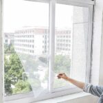 MOSQUITERA ADHESIVA RASGADURAS TAPA VENTANA PUERTAS 130x150 ANTI MOSQUITOS 070